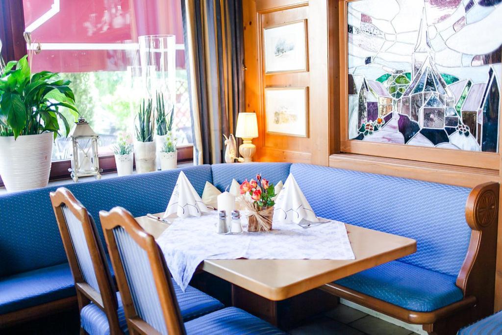 אברמאנשטאדט Hotel Brauereigasthof Schwanenbraeu מראה חיצוני תמונה